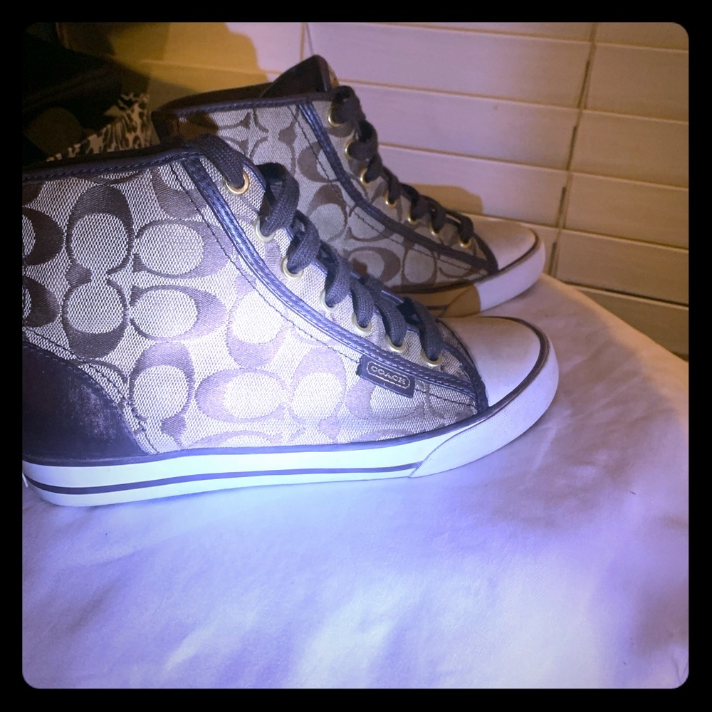 High top - casual sneakers